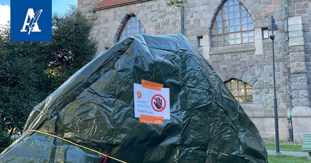 Tampereen uusi Lotta-muistomerkki oli peitetty pressulla vain päivä julkaisun jälkeen