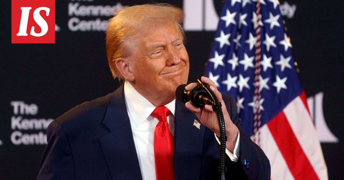 Donald Trump jakoi sosiaalisessa mediassa tekoälykuvan YouTuben korvausshekistä