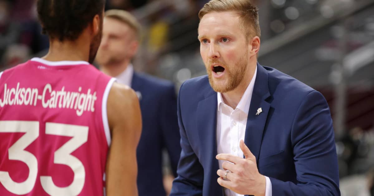 Ylen tiedot: Joonas Iisalo liittyy Susijengin valmennus­tiimiin Hanno Möttölän tilalle | Urheilu