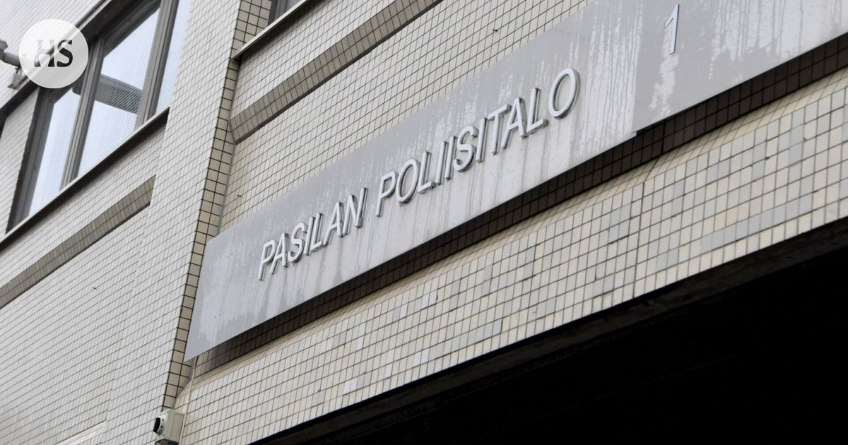 Helsingin poliisilaitos on irtisanonut rikoksista epäillyn rikoskonstaapelin