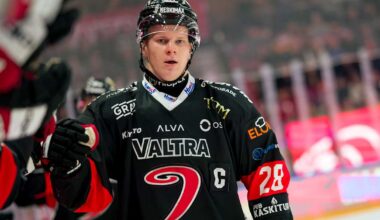 JYP nöyryytti HIFK:ta ja nousi liigakärkeen – Jori Lehterä jätti ottelun kesken | Urheilua lyhyesti