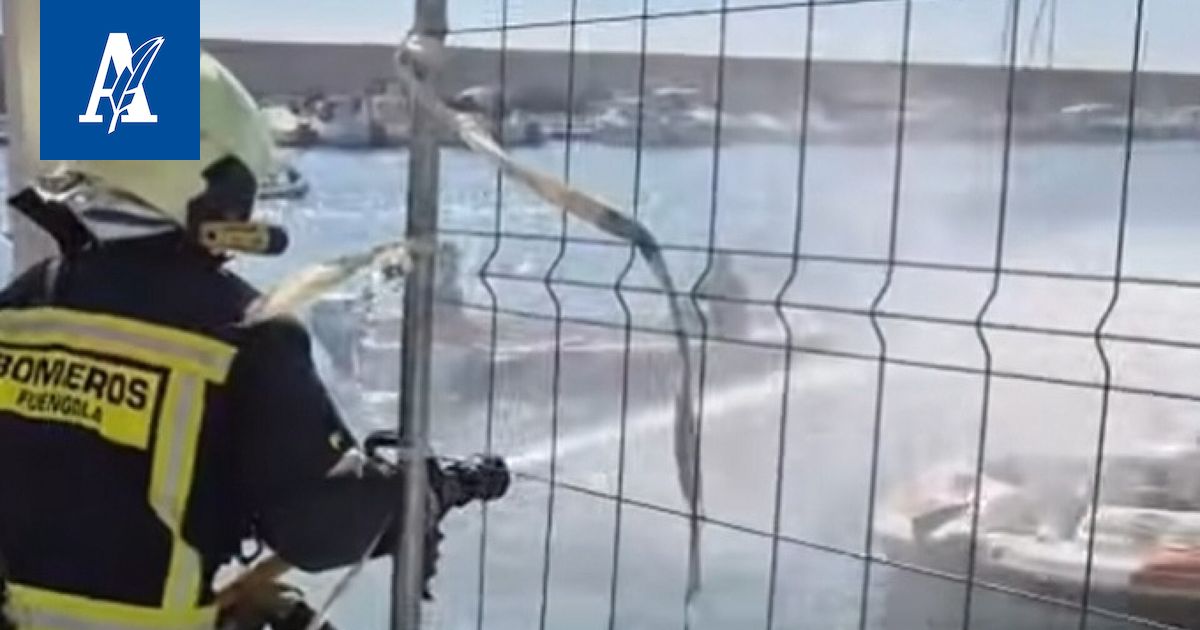 Huvivene räjähti Fuengirolan satamassa, kahdeksan loukkaantui