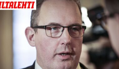 Jani Mäkelä puuttuu keskusteluun alipalkkauksesta – PS ja kokoomus napit vastakkain