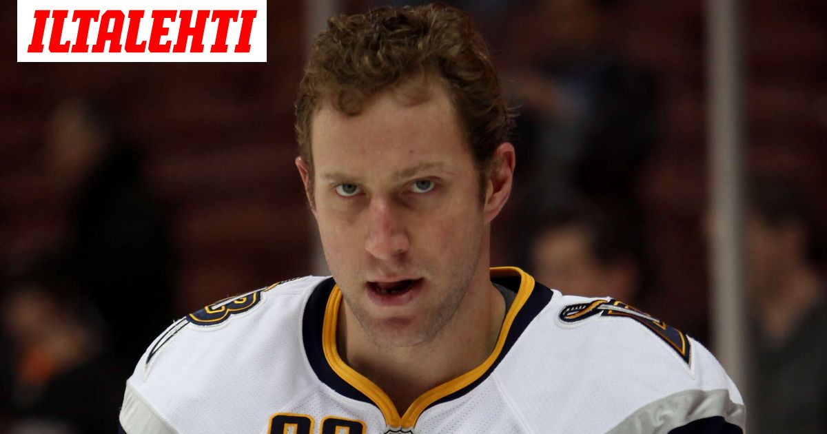 Potkut tuli! Lapset olivat kyydissä, kun entinen NHL-pelaaja kolaroi kännissä