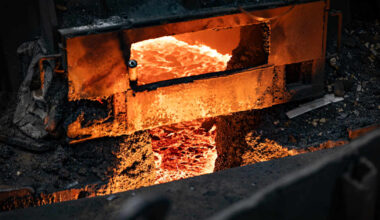 Komissio esittää teräkselle 50 prosentin tullia – terästä on EU:ssa viisin­­kertaisesti tarpeeseen nähden | Ulkomaat