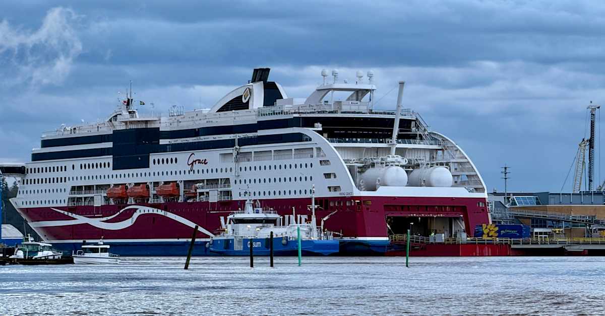 Viking Gracella annettiin palohälytys – bussin lämmitin savutti autokannella | Varsinais-Suomi