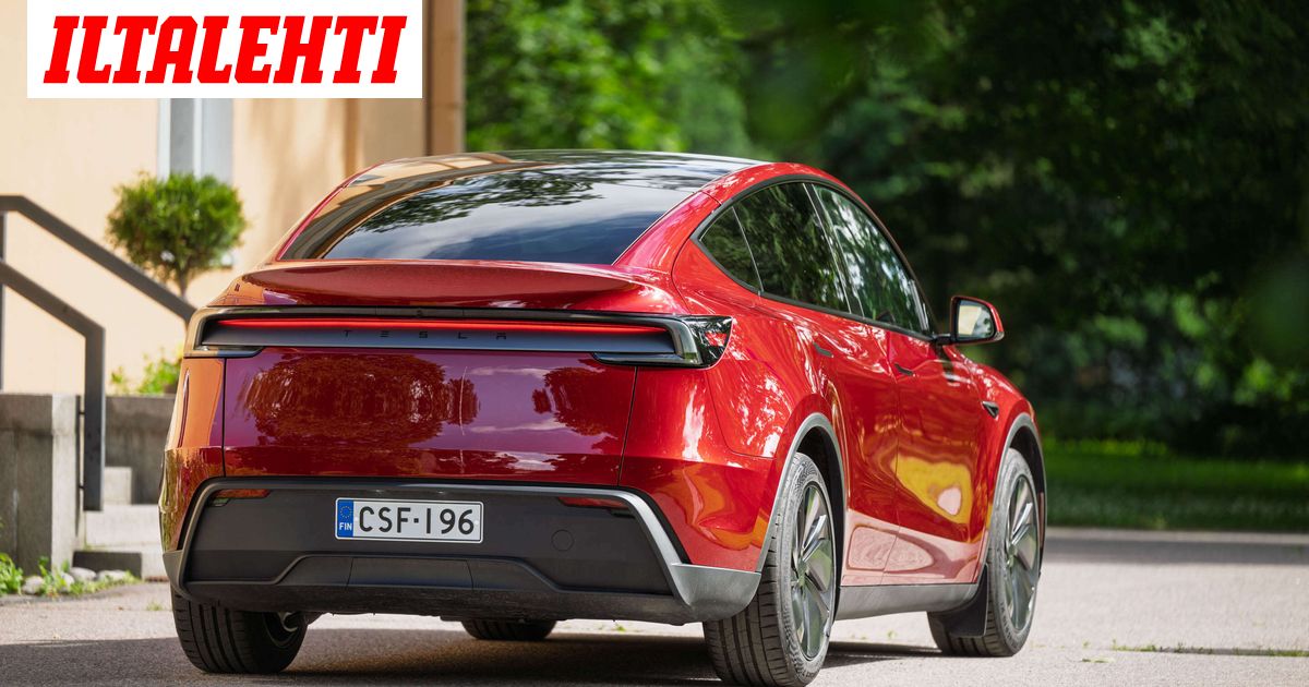 Tämä on nyt Suomen suosituin sähköauto – Rekisteröintimäärissä hurja kiri syyskuussa