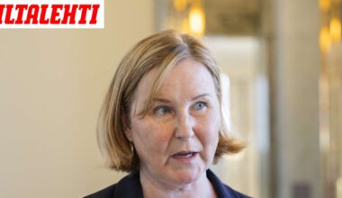 Kaisa Juuso jäätyi koko eduskunnan edessä