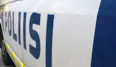 Poliisi poisti liian lähelle presidentti Stubbia pyrkineen henkilön paikalta Otaniemessä | Kotimaa