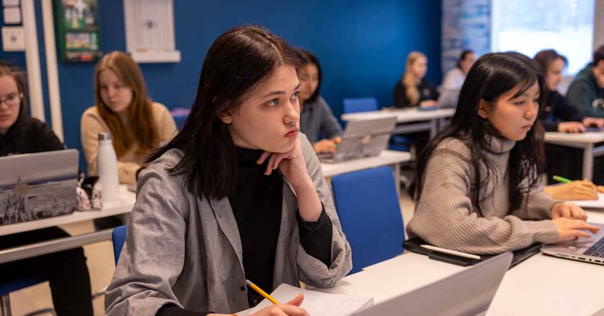 Lukukausimaksu ulkomaalaisille voi olla pikkukunnan lukiolle kohtalon kysymys – ”Sillä hinnalla tulijoita ei ole” | Kotimaa