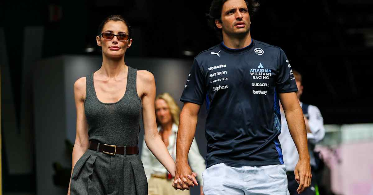 Carlos Sainz parahti F1-kuljettajien tyttöystävistä – vaatii päättäjiltä toimia tuskalliseen nykymenoon | Urheilu