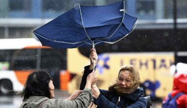 Syysmyräkkä nousee lännestä – kaatuneet puut, kattorakenteet ja sähkökatkot aiheuttaneet eniten töitä | Kotimaa