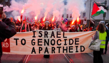 Norja voitti ylivoimaisesti Israelin kohuottelussa – poliisi hajotti kyynelkaasulla mielen­osoittajien ryhmän ja pidätti 22 henkilöä | Urheilua lyhyesti