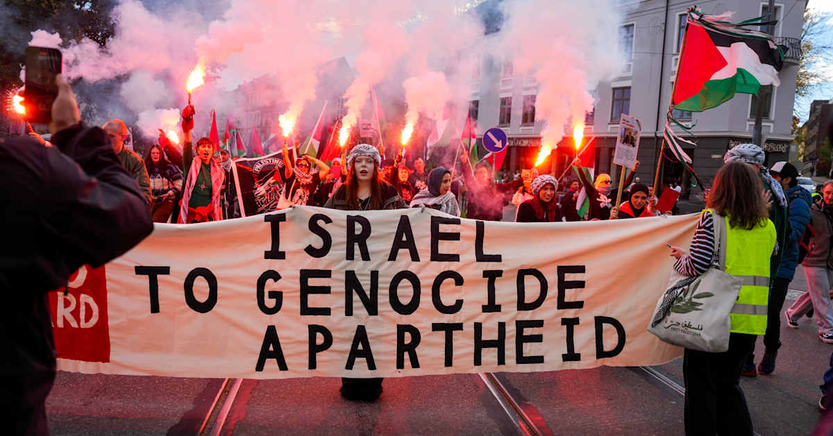 Norja voitti ylivoimaisesti Israelin kohuottelussa – poliisi hajotti kyynelkaasulla mielen­osoittajien ryhmän ja pidätti 22 henkilöä | Urheilua lyhyesti