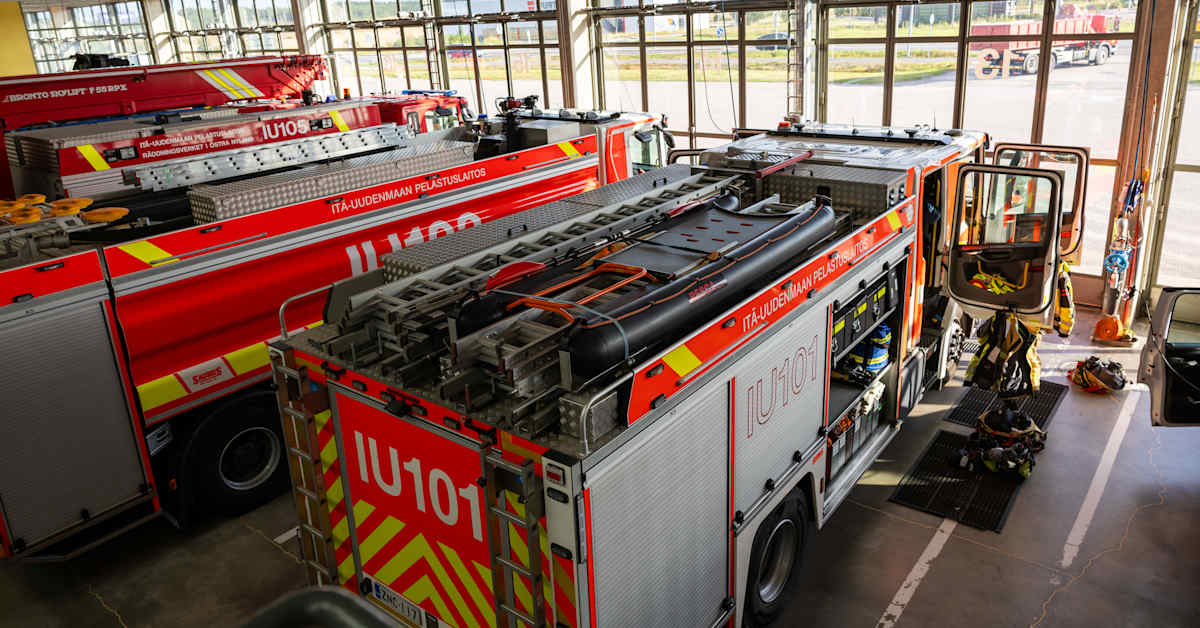 Kolme veden varaan Loviisassa pienveneen kaaduttua | Uusimaa