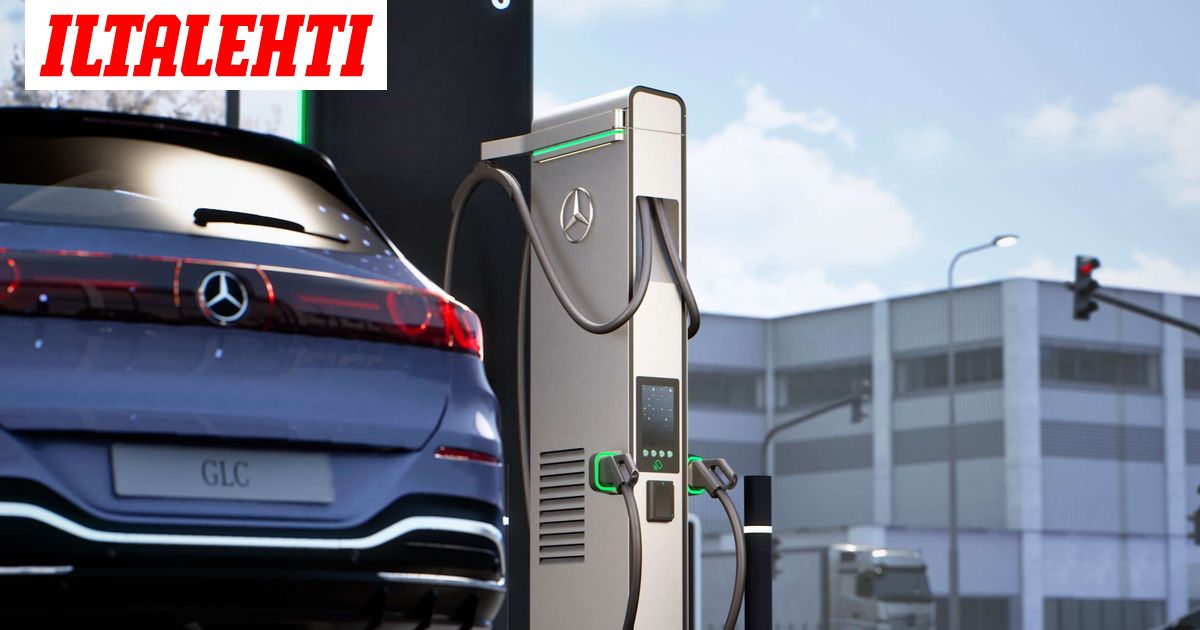 Mercedes-Benz esittelee hirmulaturit – Tavoitteena, että lataus ei kestäisi kauempaa kuin tankkaus