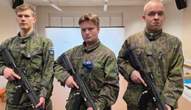 Simulaattorit innostavat varusmiehiä harjoittelemaan asepalveluksen loppuun saakka: ”Kuolemanpelon tuovat mukaan” | Kotimaa
