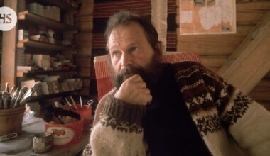 Noora Vaarala esittää Reidar Särestöniemen kirjassaan suurena sateenkaaritaiteilijana