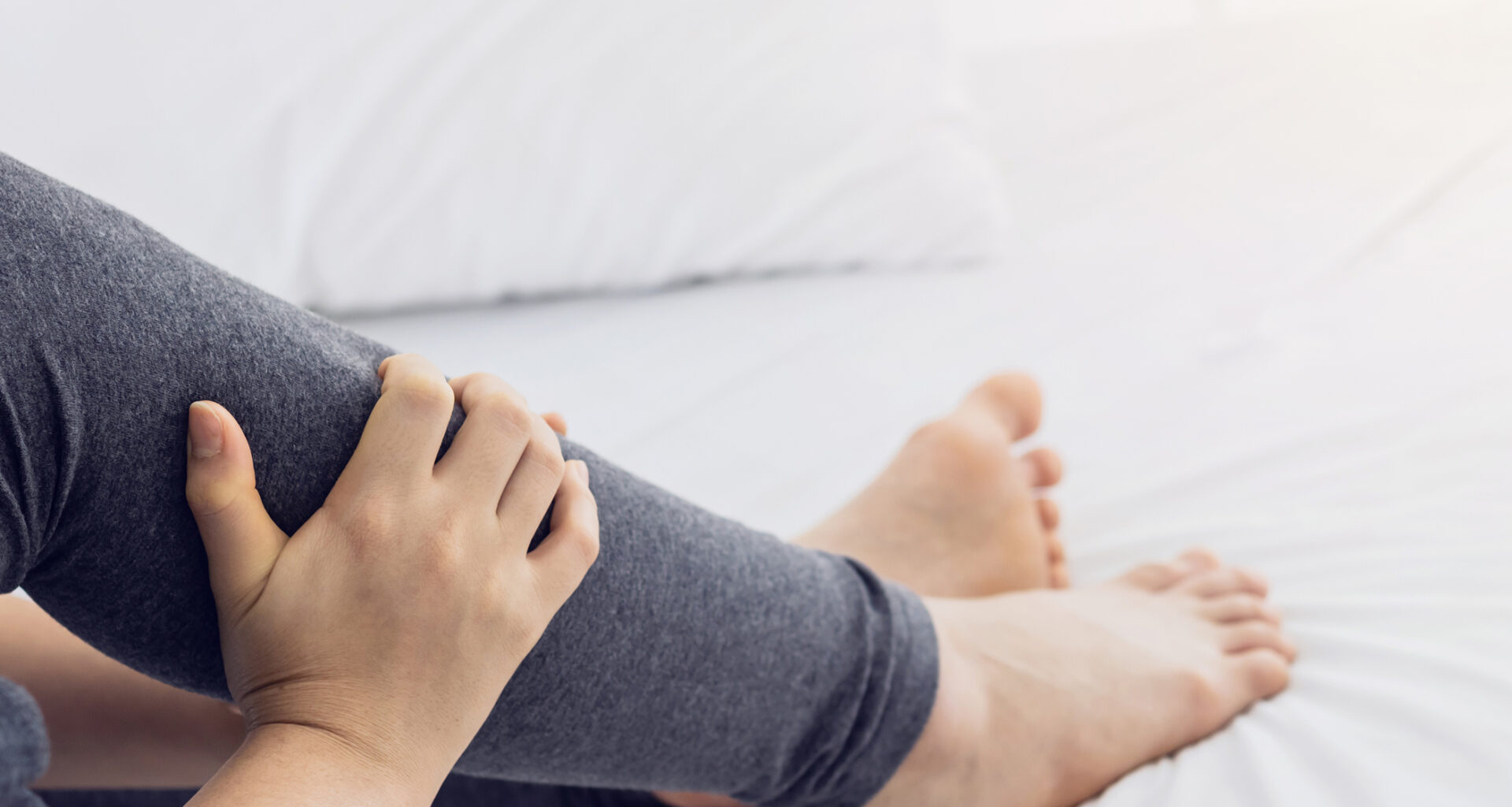 Kyhmyruusu oireilee säärissä – vaivan takana voi olla sairaus