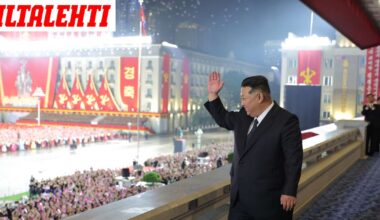 "Tehokkain ydinasejärjestelmä" – Pohjois-Korea paljasti uuden ohjuksensa mahtipontisessa paraatissa