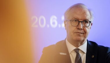 Hangon kaupunginhallitus saatetaan erottaa – taustalla Sture Fjäderin väitetyt toimet | Uusimaa