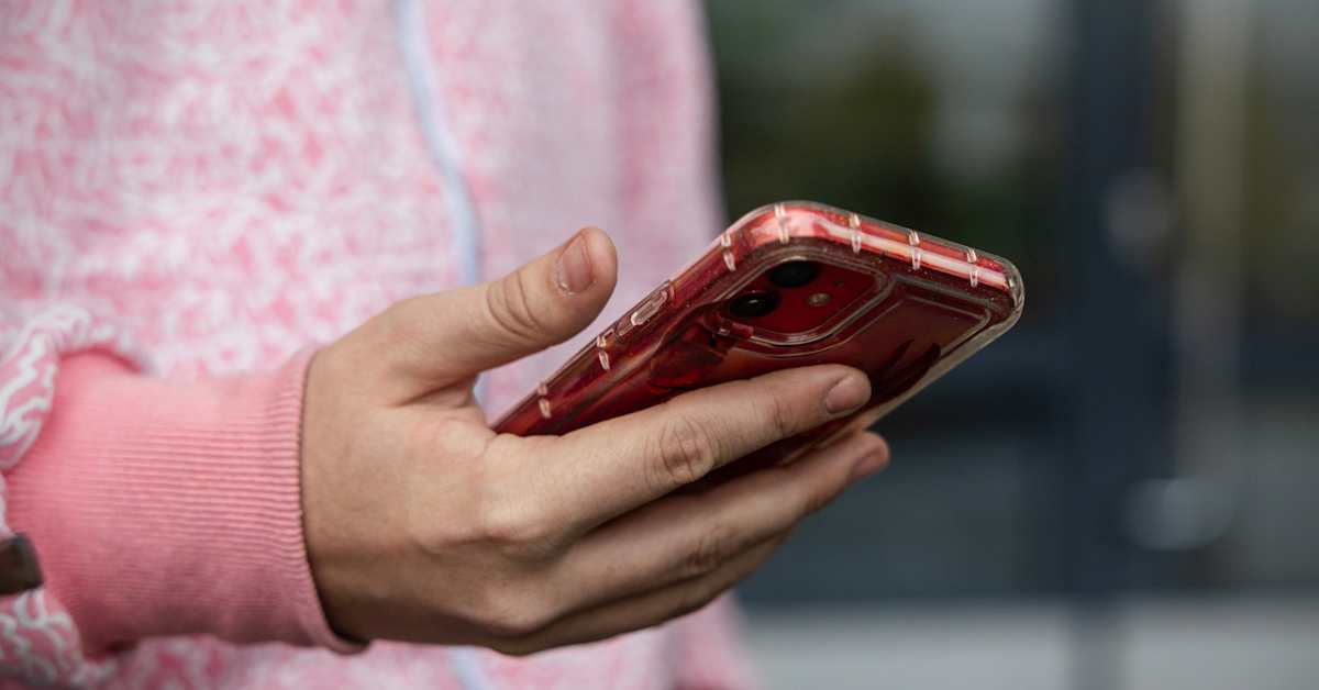 Tiukka kännykkäkuri alkoi Lahden kouluissa – näin mobiilidatan käyttö romahti ympäri Suomea | Päijät-Häme