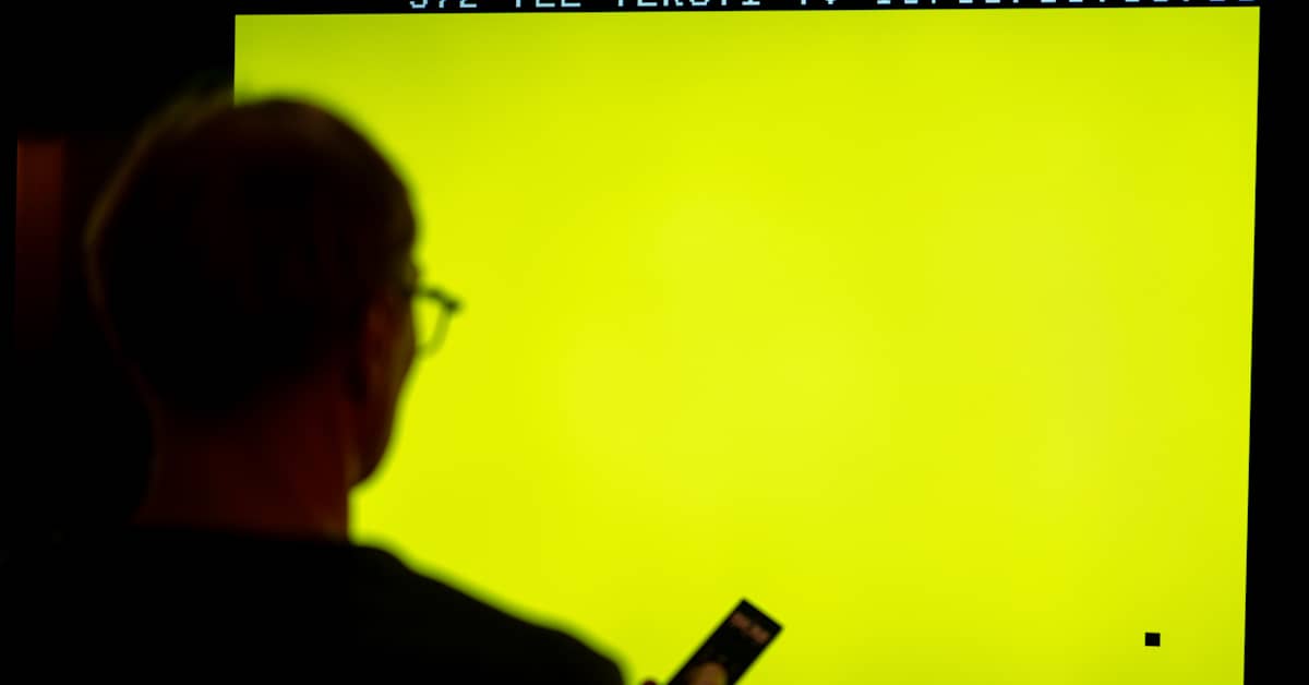 Teksti-tv sai jälleen uuden sivun, jossa on vain yksi musta piste | Kotimaa