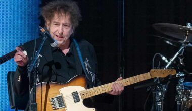 Musiikkilegenda Bob Dylanin konsertissa kuvaaminen on kielletty – näin siitä ajattelee konserttiyleisö | Kulttuuri