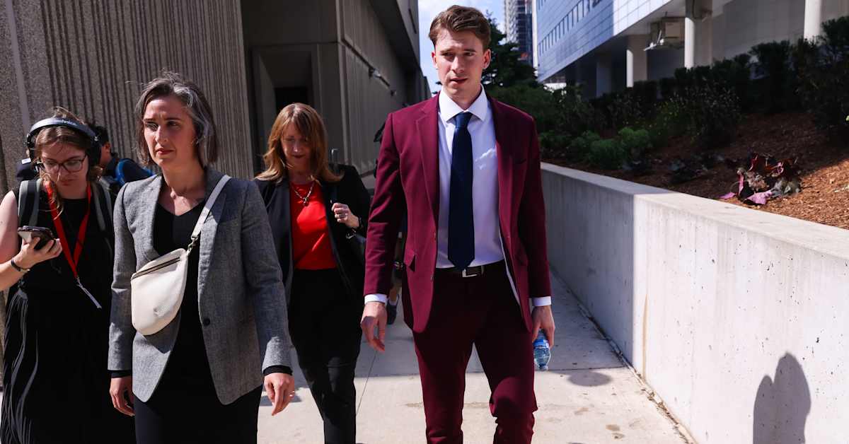 Ensimmäinen NHL-paluu Kanadaa kuohuttaneesta oikeuden­käynnistä – Carter Hart sai sopimuksen Vegasiin | Urheilua lyhyesti