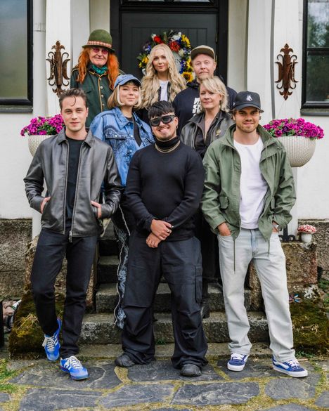 Vain elämää -kaudella nähdään tänä syksynä Johannes Brotherus, Pelle Miljoona, Vesta, Viivi, Käärijä, Mikki Kauste, Jonna Tervomaa ja Lauri Haav.