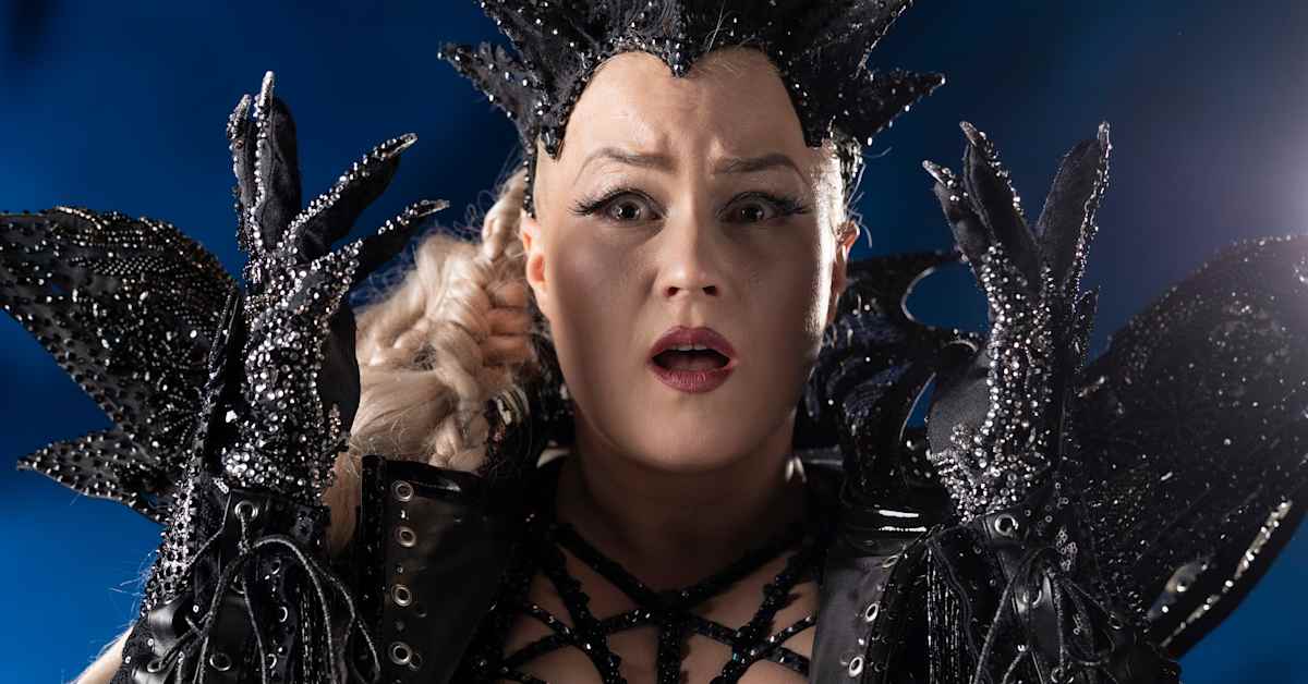 Hevilaulaja Noora Louhimo teki uransa alussa virhearvion: ”Ostaisitko Temu-bussin, kun voisi saada kunnollisen?” | Viihde