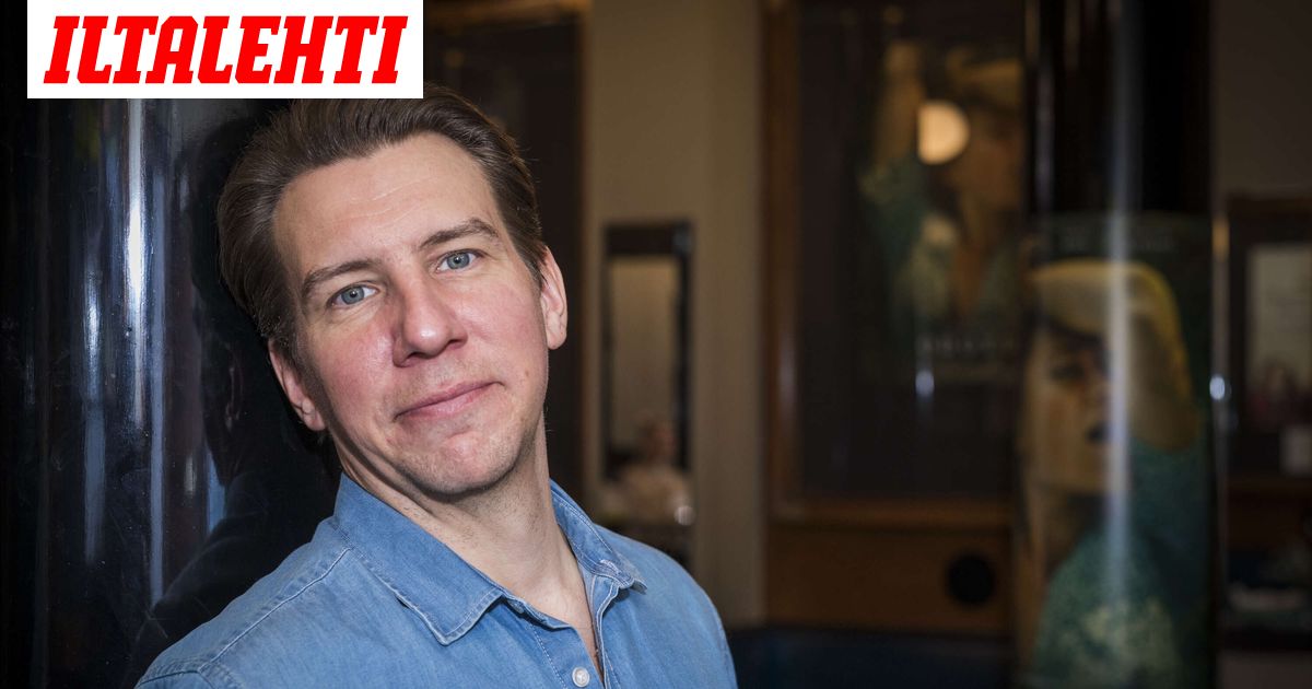 Parikymppinen mies yritti huijata Aku Hirviniemeltä ökykellon