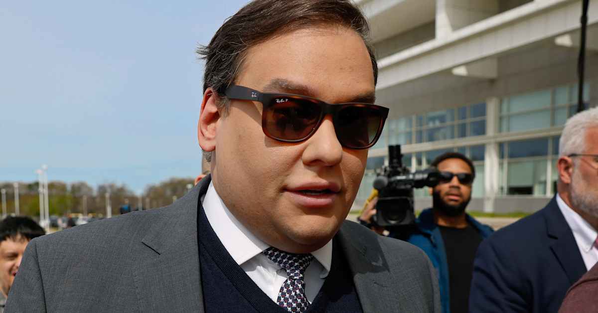 Trump vapautti sarjavalehtelijaksi paljastuneen ex-kongressiedustaja George Santosin | Uutisia lyhyesti