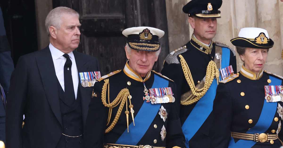 Analyysi: Prinssi Andrew lähti koska kuningas Charlesin pinna katkesi – paljastuskirja oli viimeinen pisara | Ulkomaat