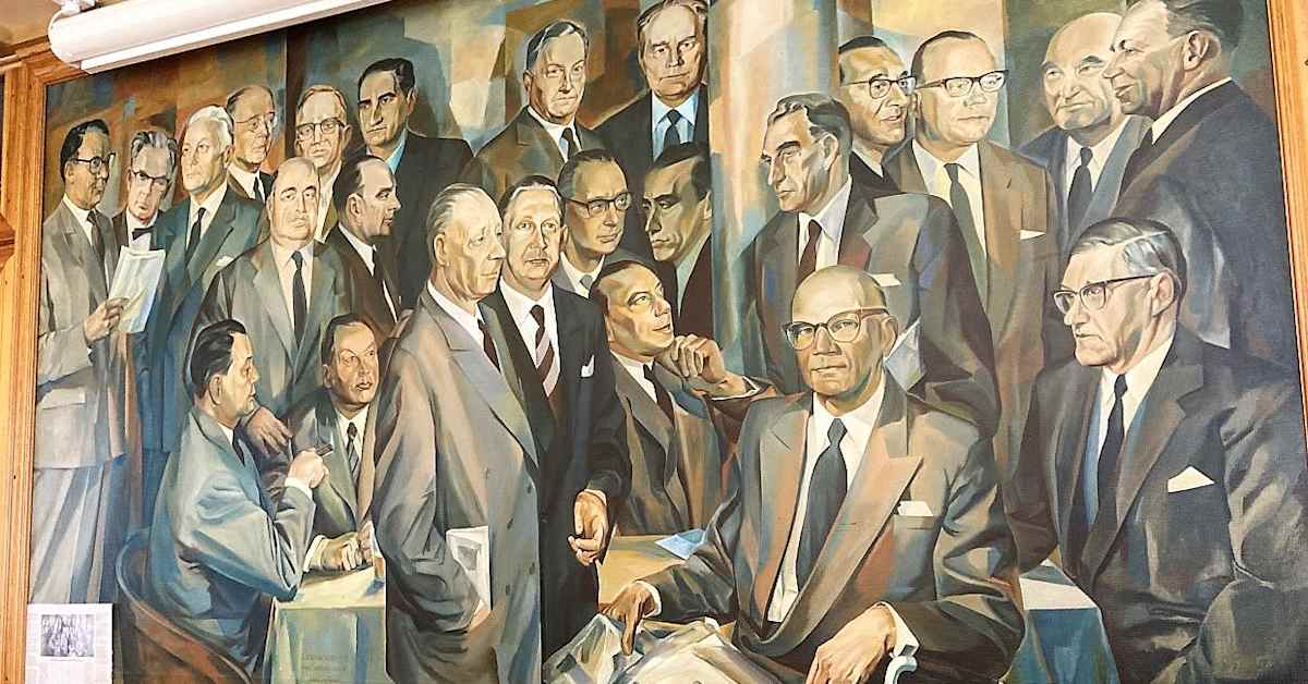 Veljesklubin jäsenet: Suomalainen Klubi säilytettävä herrakerhona, sillä naisen kanssa puhuessa ilmassa on ”sähköä” | Uusimaa