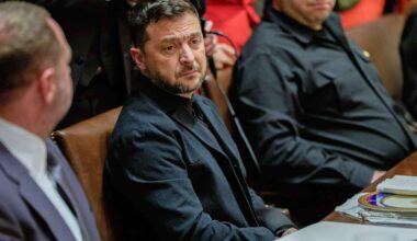 Venäjän tv-uutiset: Trumpin tapaaminen oli kylmä suihku Zelenskyille – solmiokin viestitti sitä | Ulkomaat