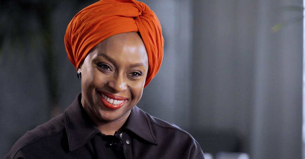 ”Unelmoiminen on vastarintaa”, kirjailija Chimamanda Ngozi Adichie sanoo – Beyoncé käytti kirjailijan puhetta kappaleessaan | Kulttuuricocktail