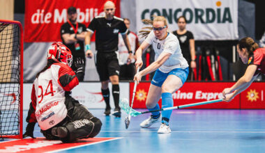 Naisten salibandy­maajoukkueella karmaiseva MM-kenraali – valmennusjohto ei suostu olemaan huolissaan | Urheilua lyhyesti