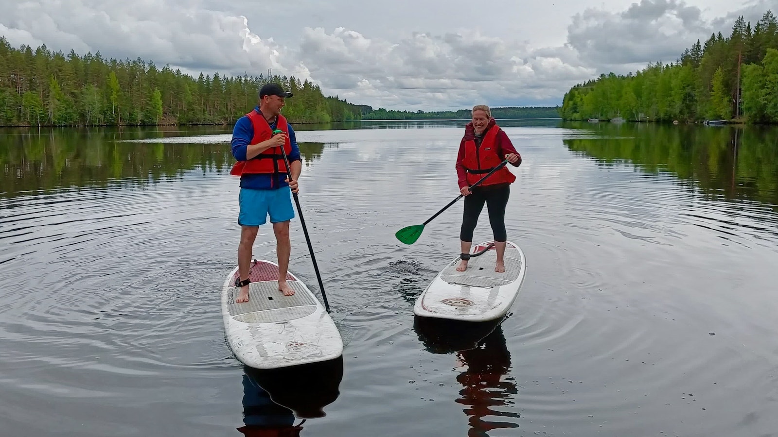 Maajussien treffeillä kuohuvat jännitys ja lämpimät tunteet – ”Totta helkkarissa haluaisin pussailla” - Koti