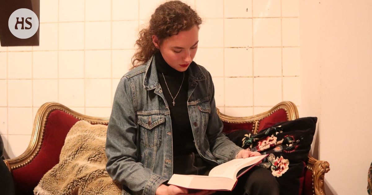 Ella Junnilan lukuharrastus oli loppua lapsena diagnosoituun lukihäiriöön: ”Aivoni vain toimivat hieman eri tavalla.”