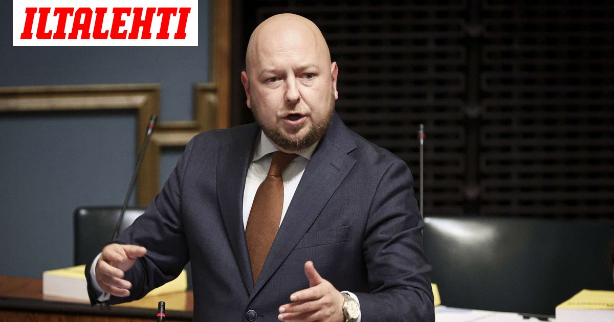SDP:n edustaja irvaili hallitukselle: ”Perun siltä osin puheeni”