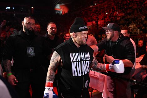 Ilmén ei tunnistanut omaa poikaansa kehään astellessa.