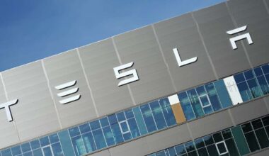 Teslan tulos jäi odotuksista kovista myyntiluvuista huolimatta | Uutisia lyhyesti