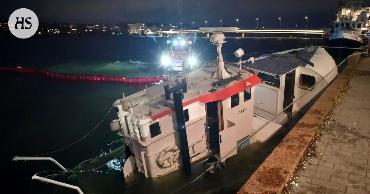 Silminnäkijä: Vene uppoaa Salmisaaressa, pelastuslaitos paikalla