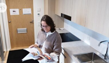 Kysyimme suurelta rakennusyhtiöltä, miksi uusiin kaksioihin on suunniteltu keittiöt eteisiin