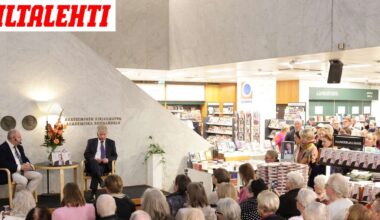 Sauli-isä esiintyi kirjakaupassa – Jenni Haukio ja Aaro, 7, kuuntelivat