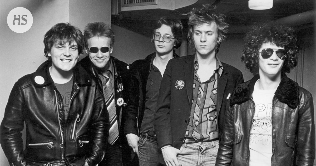 Mikko Saarela oli Eppu Normaalin ideologi ja sanoittaja