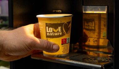 Huhtamäen osake on saanut eniten uusia omistajia – miksi ja miten firmalla nyt menee? | Talous