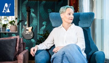 Annukka Salama ryhtyi täysipäiväiseksi kirjailijaksi, vaikka tulot alalla laskevat vuosi vuodelta