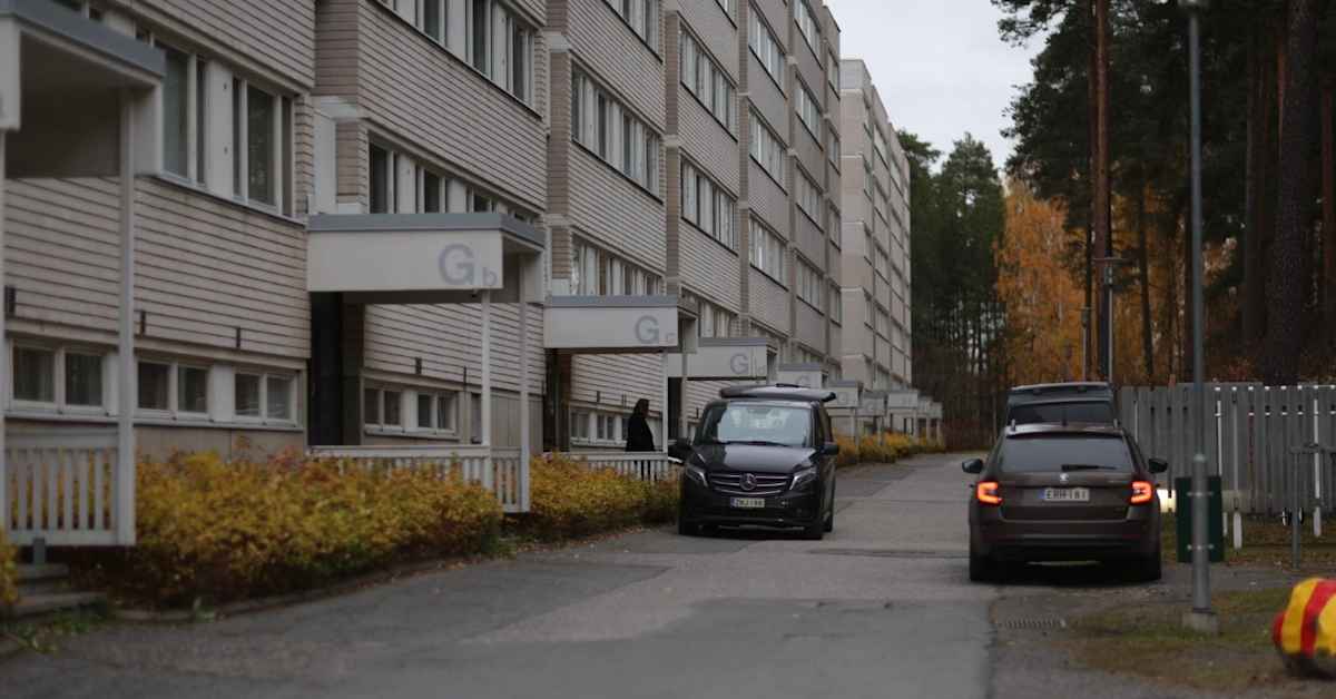 Uutta tietoa Oulun Sairaalanrinteen henkirikoksesta: Kaksi epäiltyä vangittiin – poliisilla myös muita epäiltyjä | Kotimaa